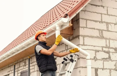 Pose et remplacement de gouttières à Quasquara